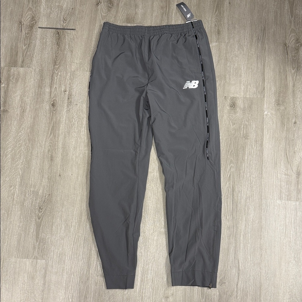 New Balance Men's Charcoal Joggers NWT
